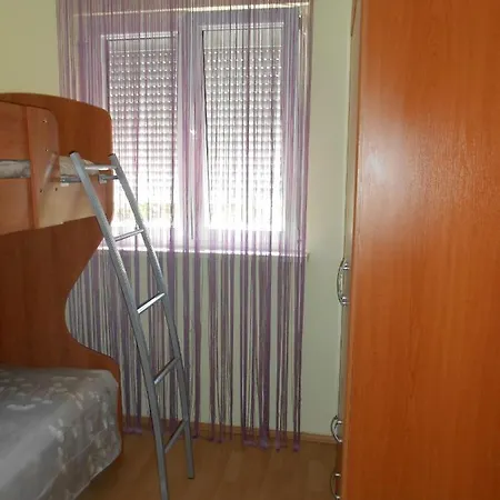 아파트 Okrug Gornji 13859a 트로기르