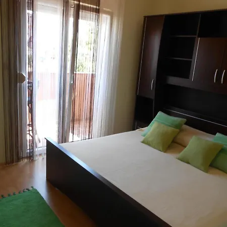 Okrug Gornji 13859a * تروغير