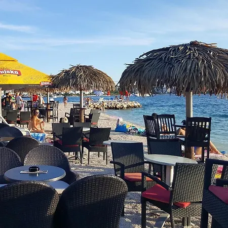 Okrug Gornji 13859a * تروغير